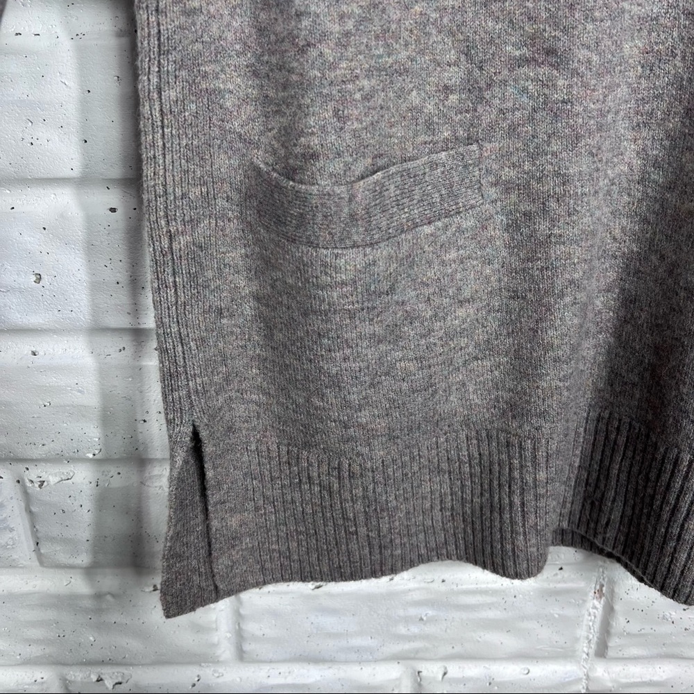 J.CREW Merino Wool | Alpaca blend v-neck sweater with pockets - Picture 5 of 8